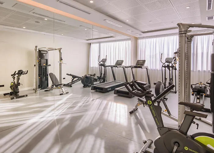 Sercotel Rosaleda فندق