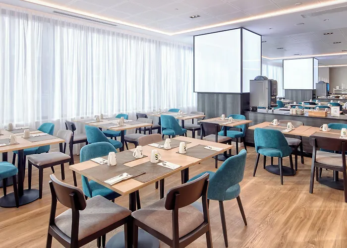 Sercotel Rosaleda مالقة